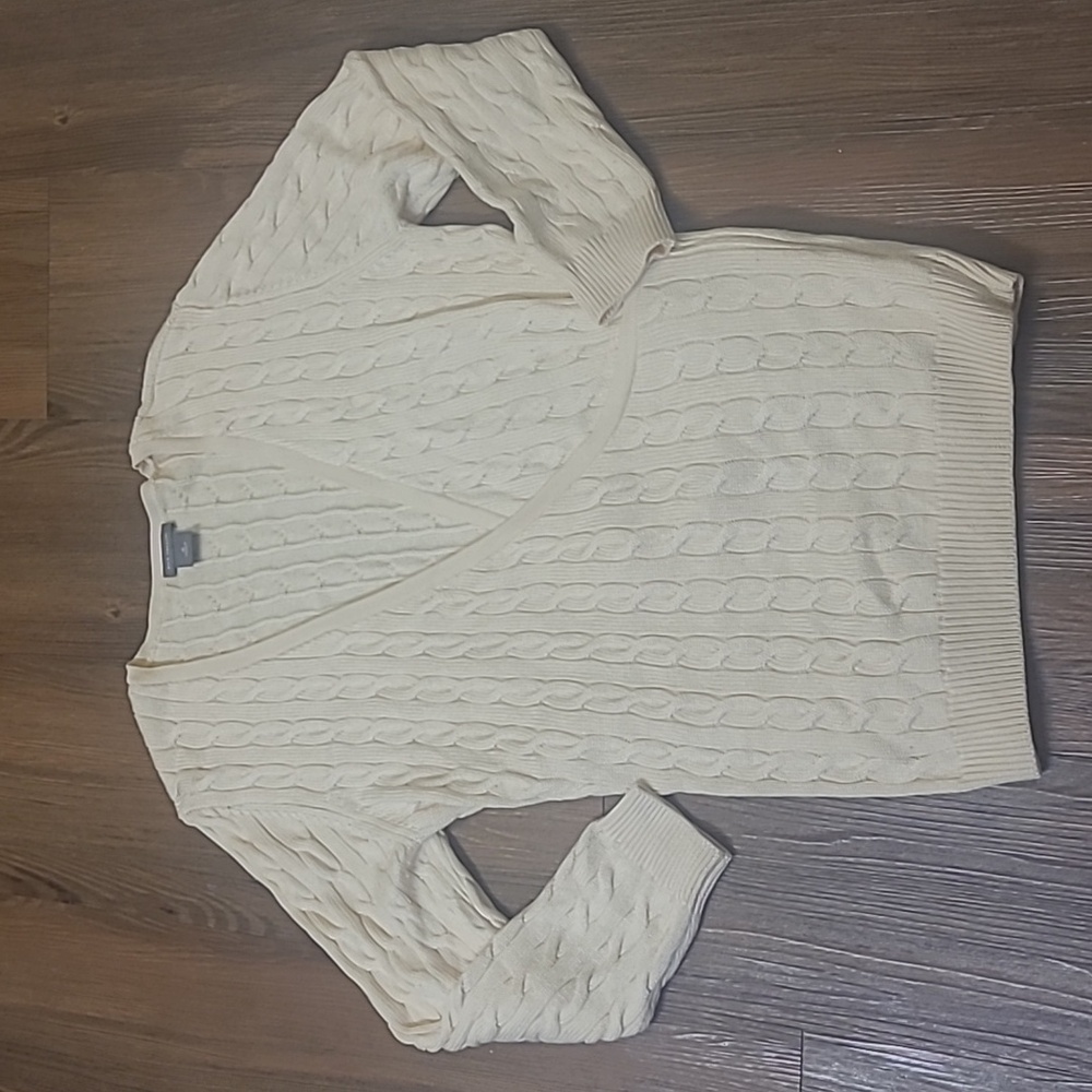 Ann Taylor Cream V-Neck Sweater Cable Knit used good condition.